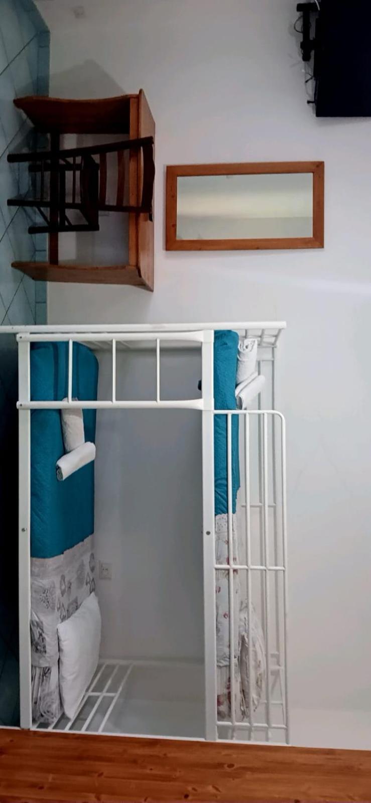 Doppel-/Zweibettzimmer mit Gemeinschaftsbad