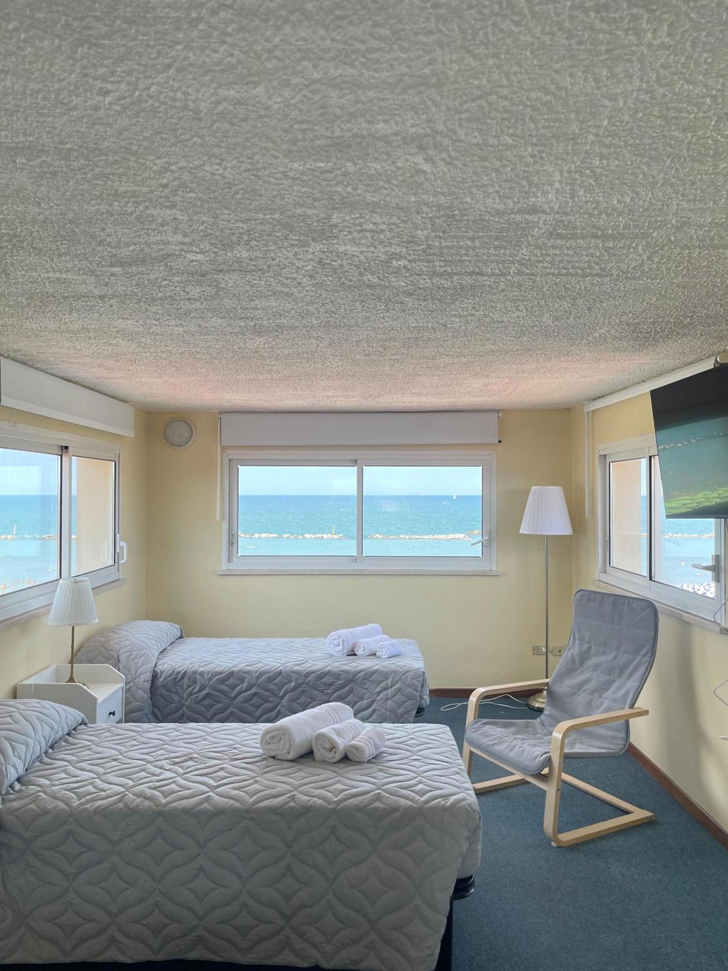 Family Room Sea View,1697290952:JPEG