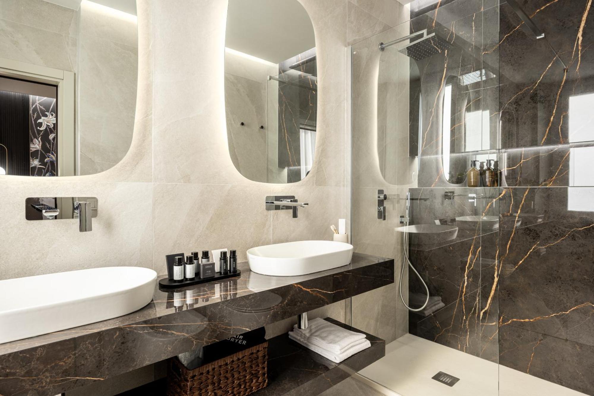 Chambre Double ou Lits Jumeaux Deluxe Supérieure