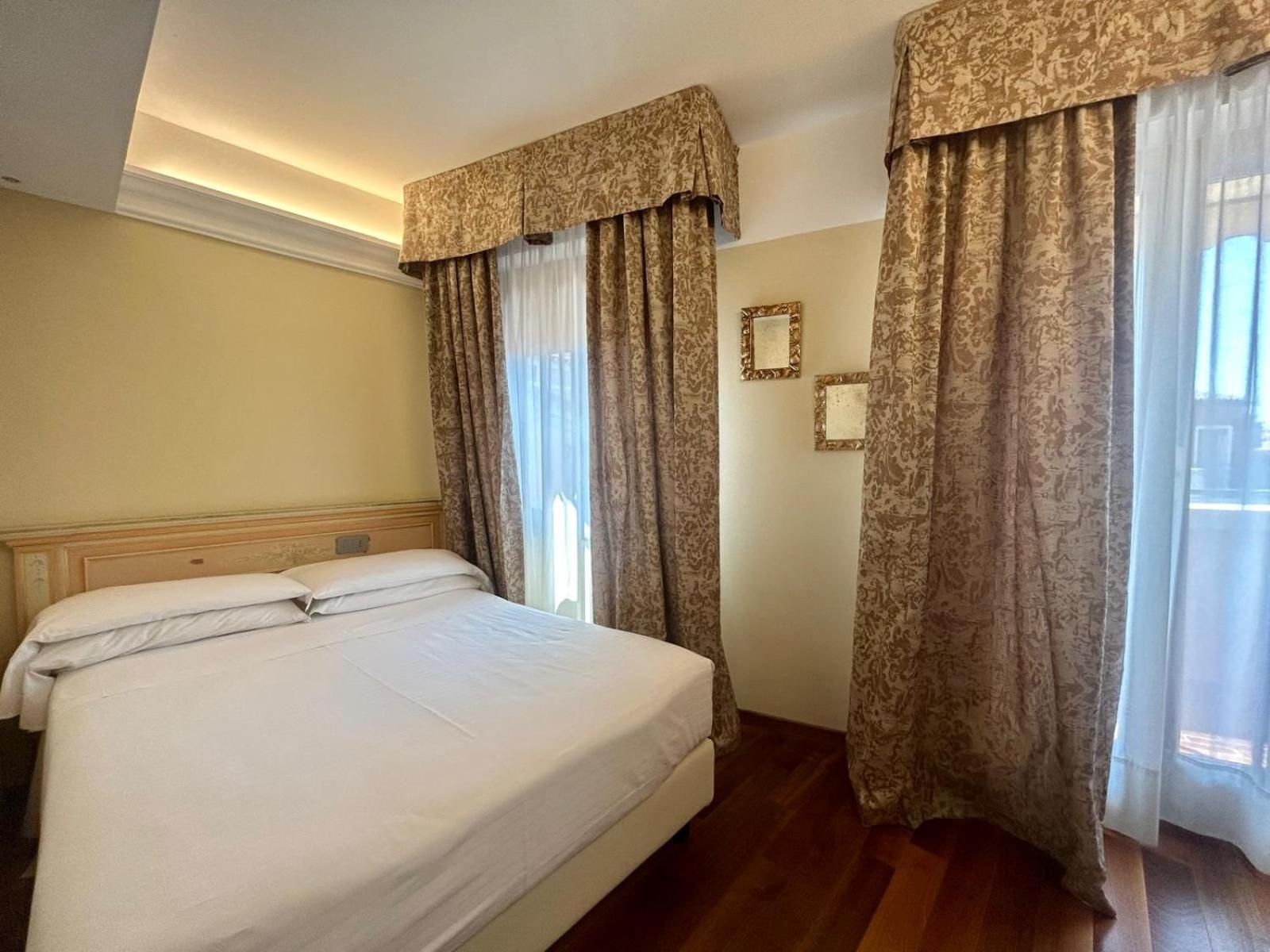 Small Double Room,1697790947:JPEG