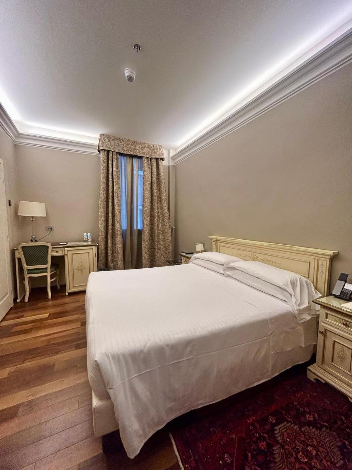 Classic Double Room
