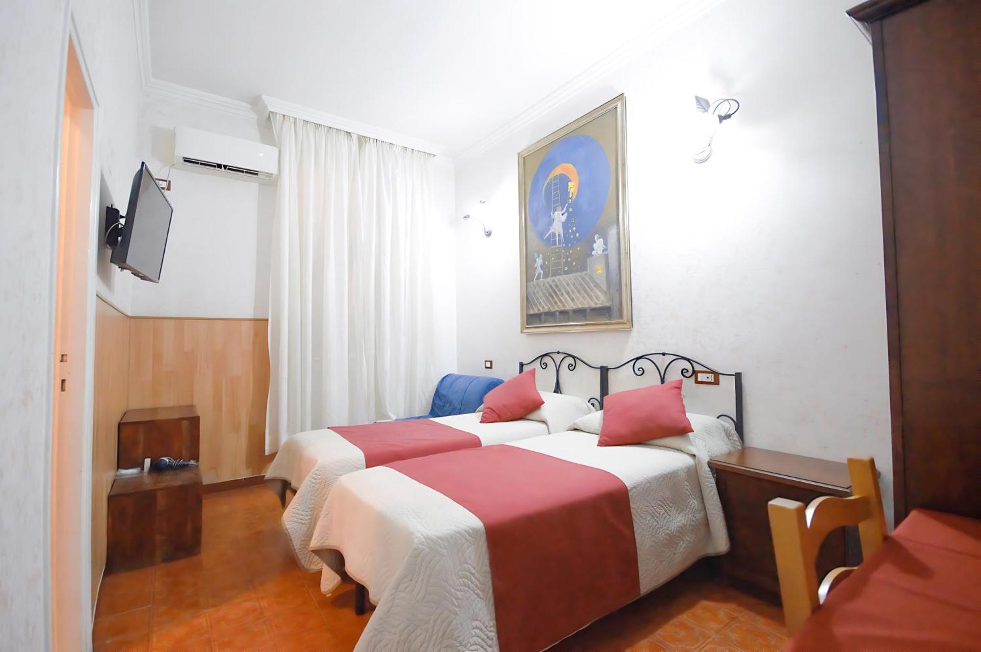 Tweepersoonskamer met 1 of 2 Bedden en Eigen Badkamer
