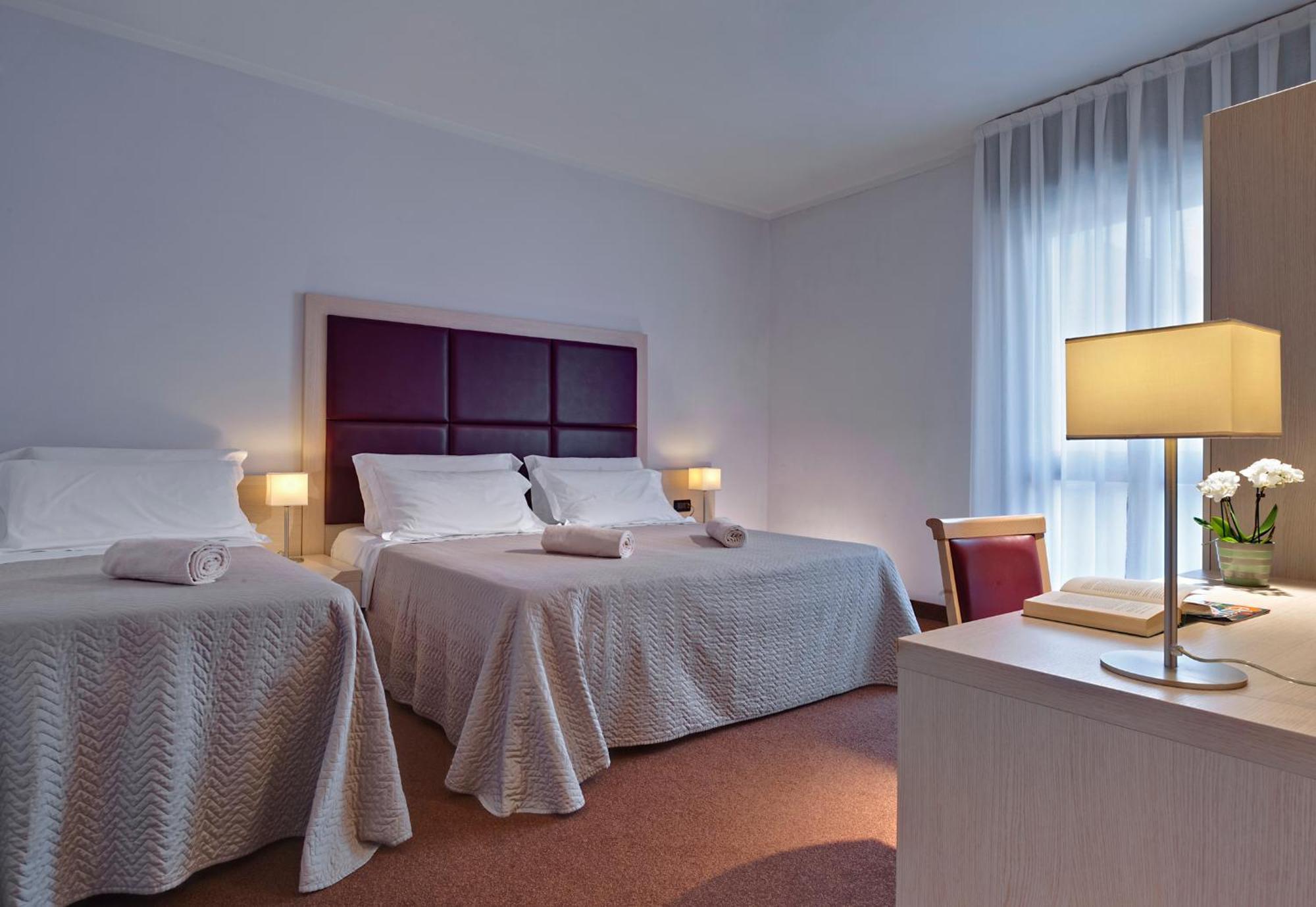 Classic Triple Room,646361100:JPEG