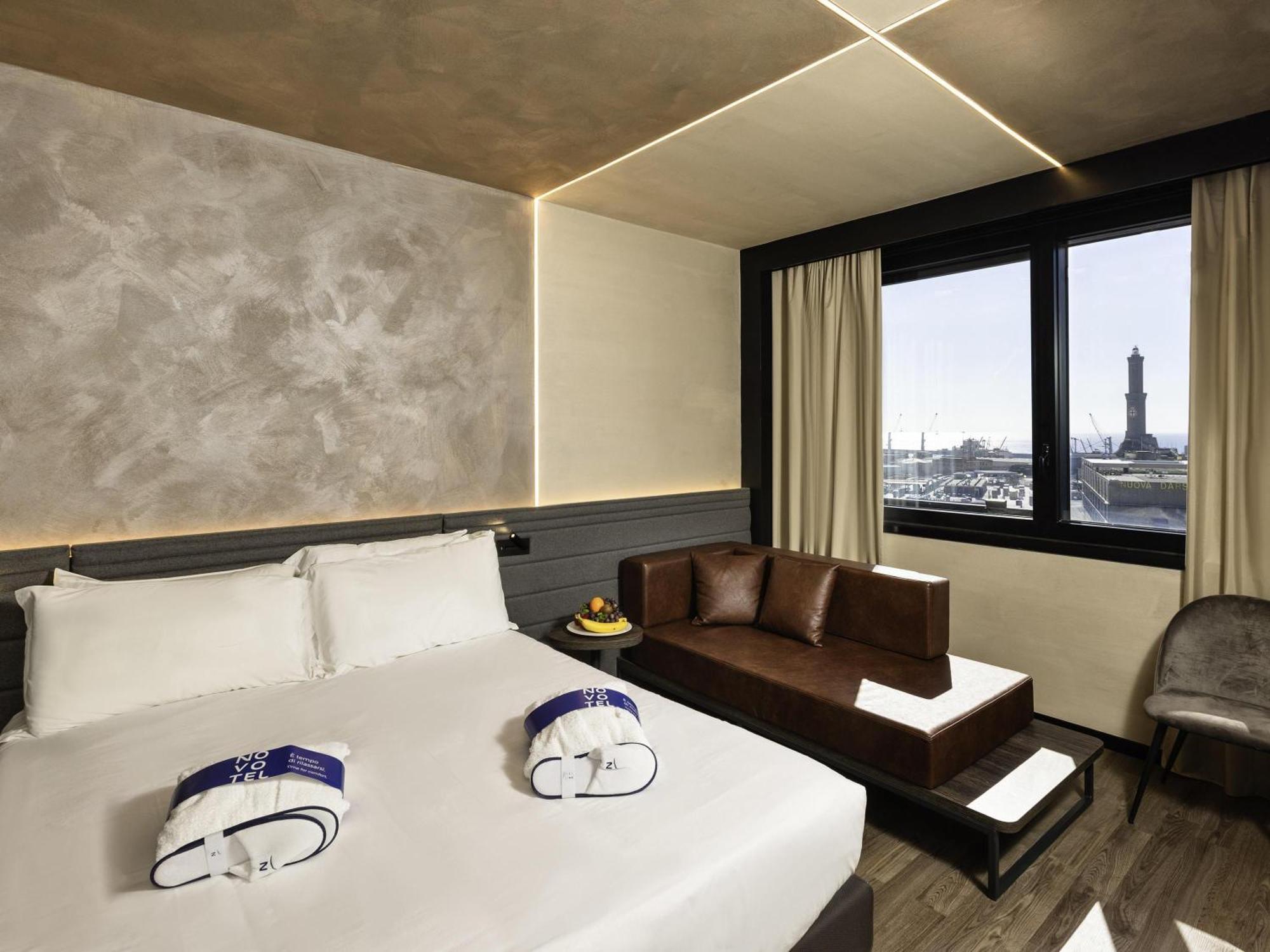 Executive Room with Double Bed and Sofa,1756404834:JPEG