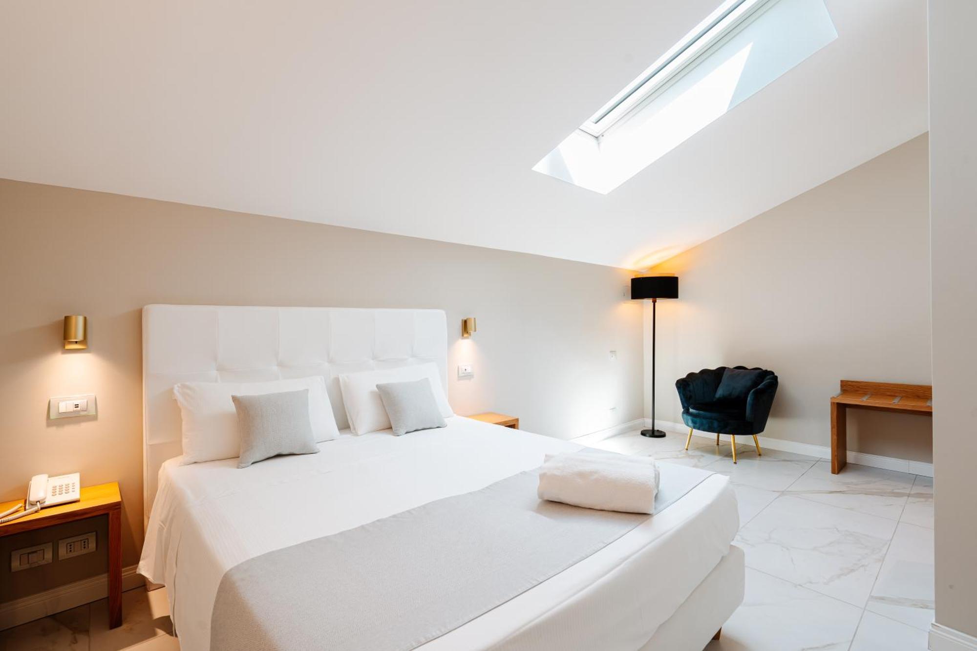 Chambre Double ou Lits Jumeaux Mansardée