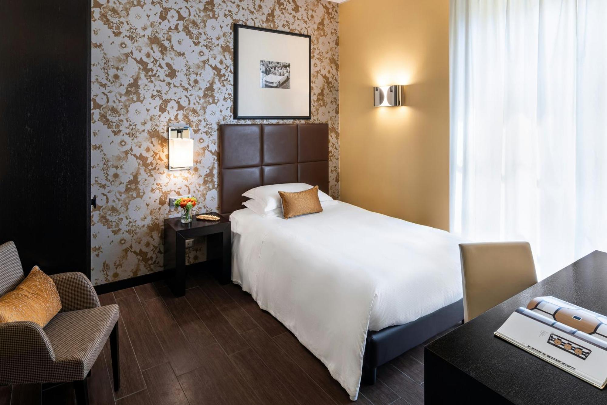Classic Single Room