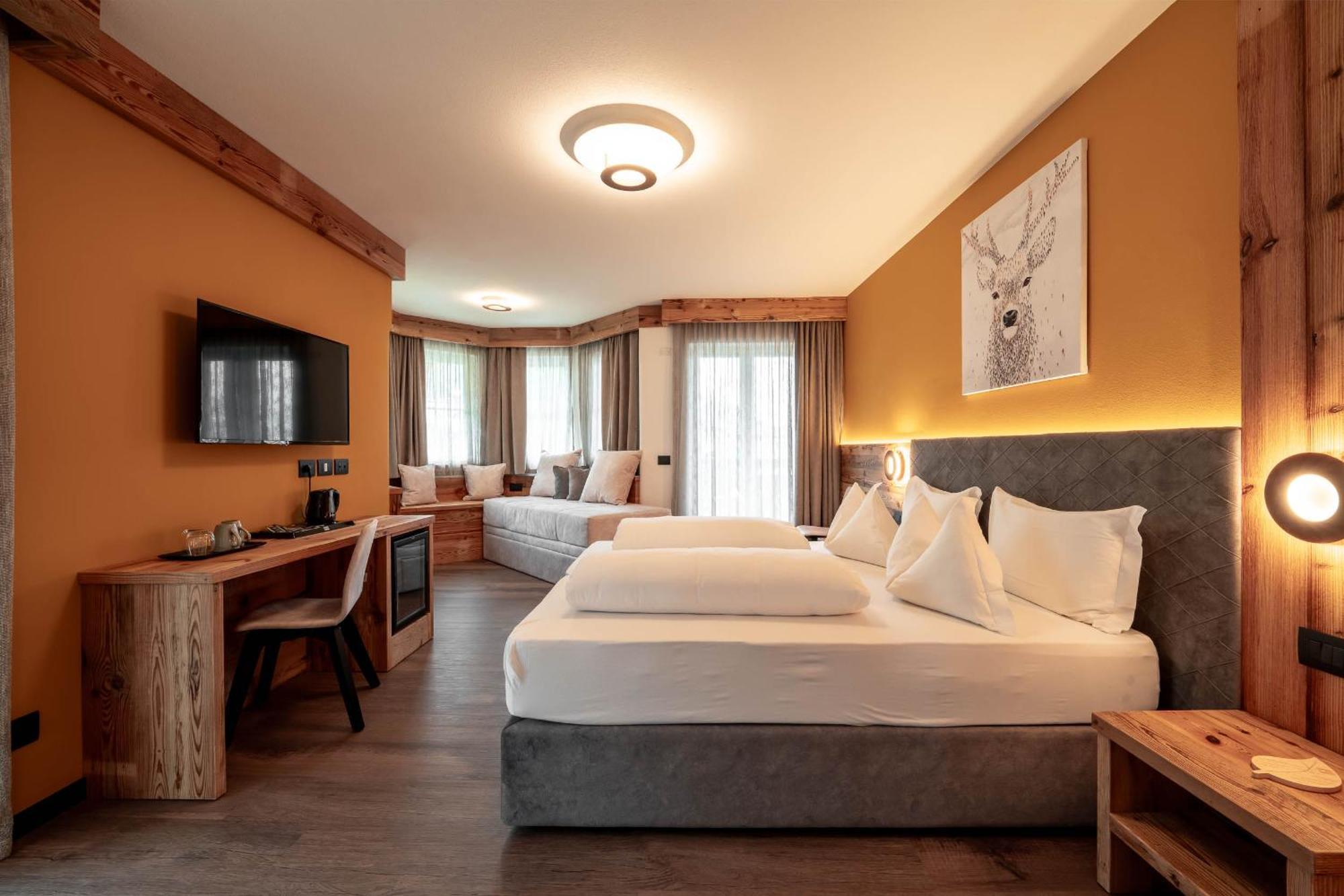 Junior Suite,1730054476:JPEG