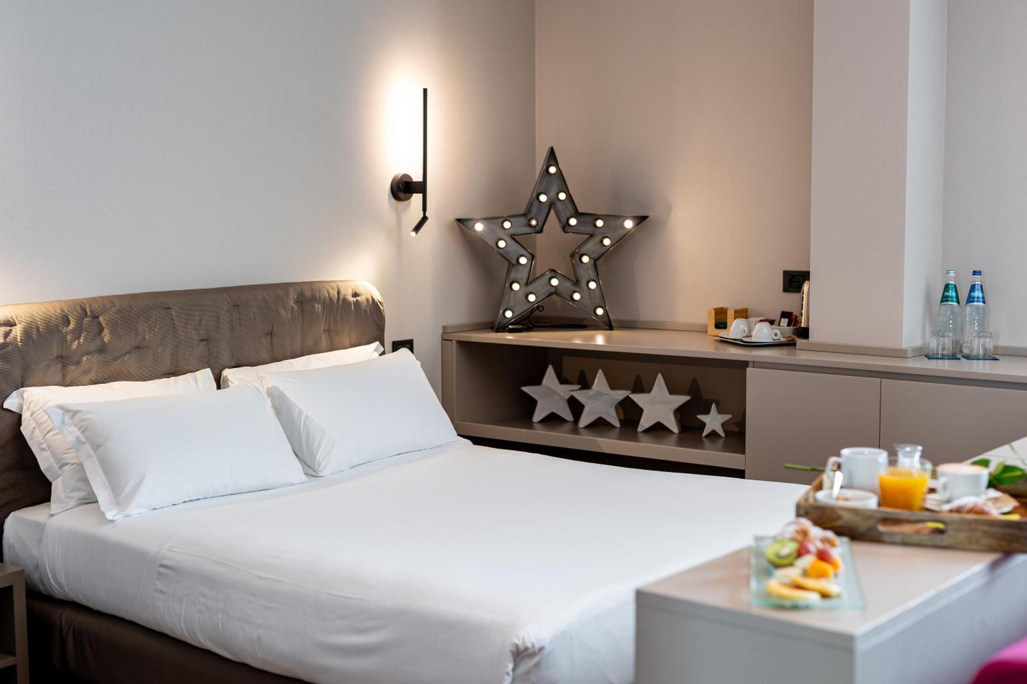 Junior Suite,1739390160:JPEG