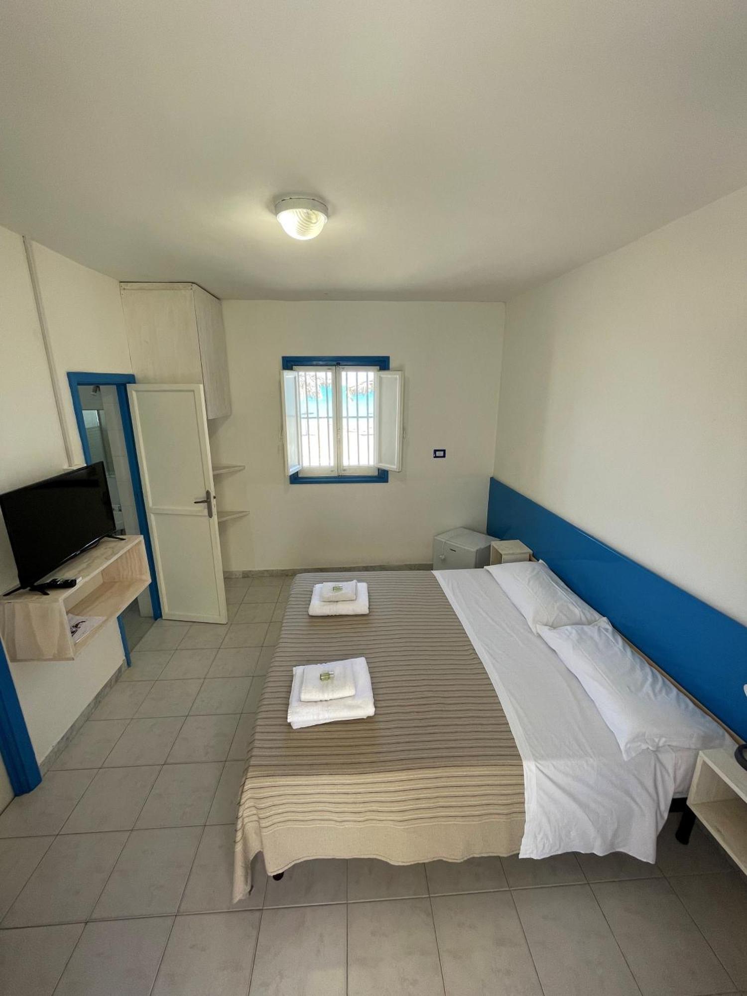 Studio with Sea View (2 Adults)