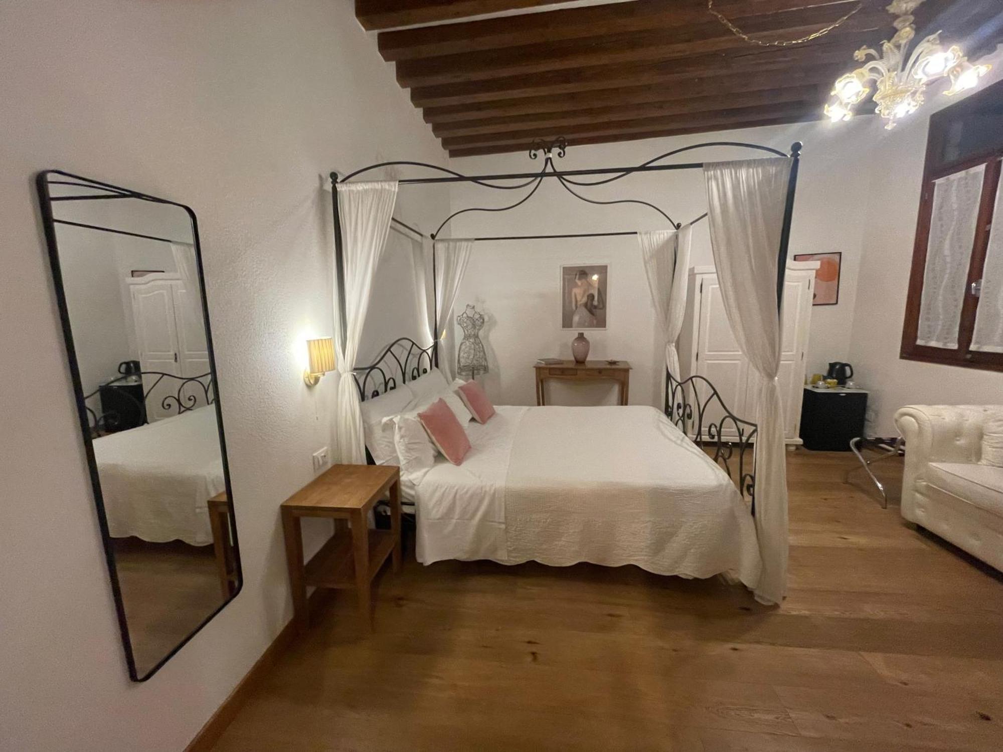 Superior Double Room,1739461596:JPEG