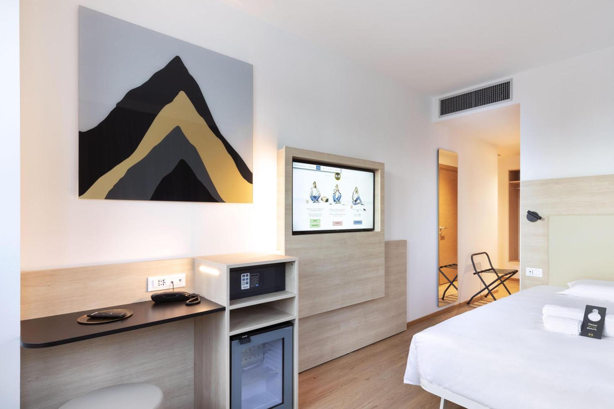 Superior Single Room