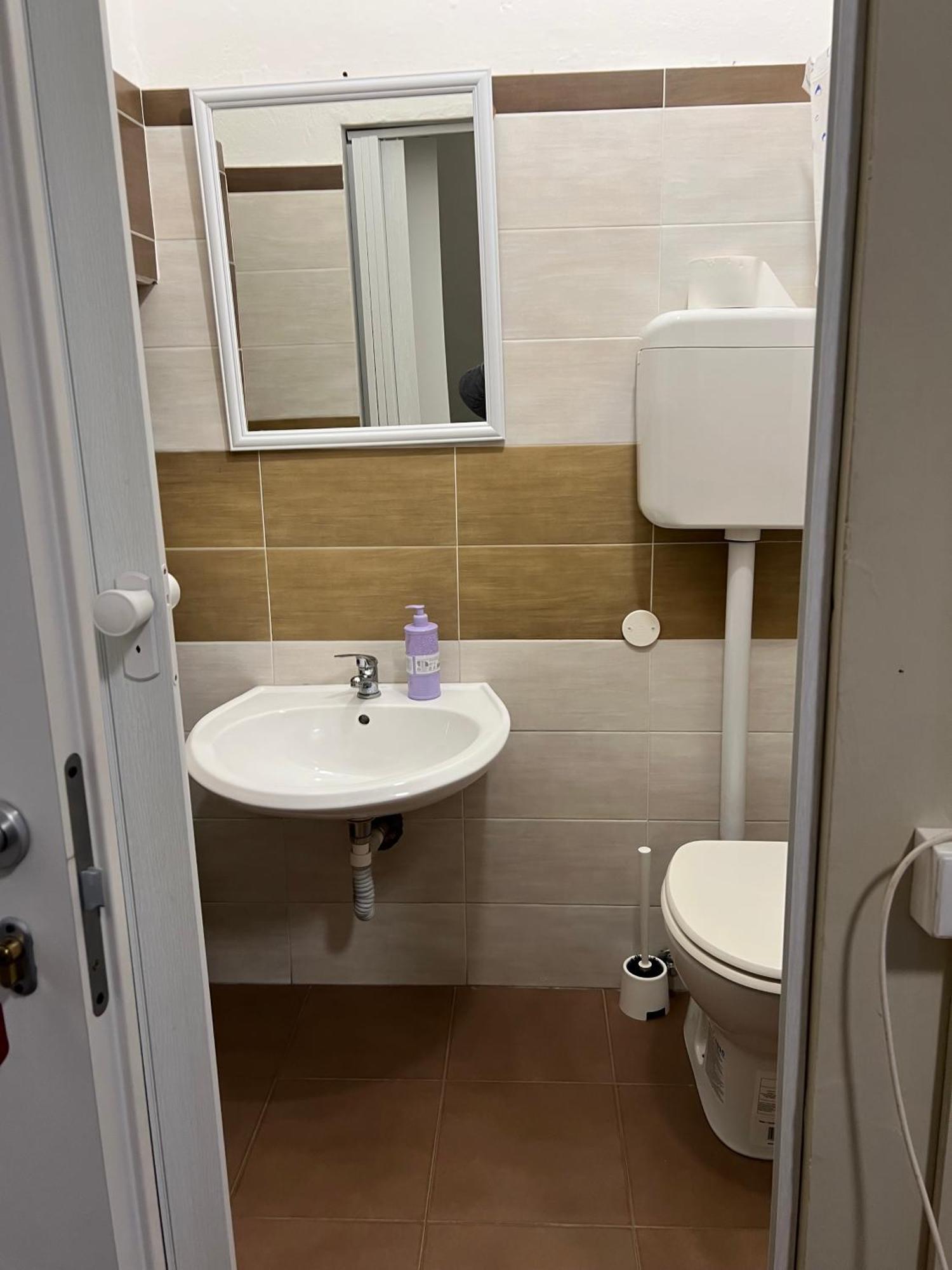 Triple Room Private Bathroom,1739768404:JPEG