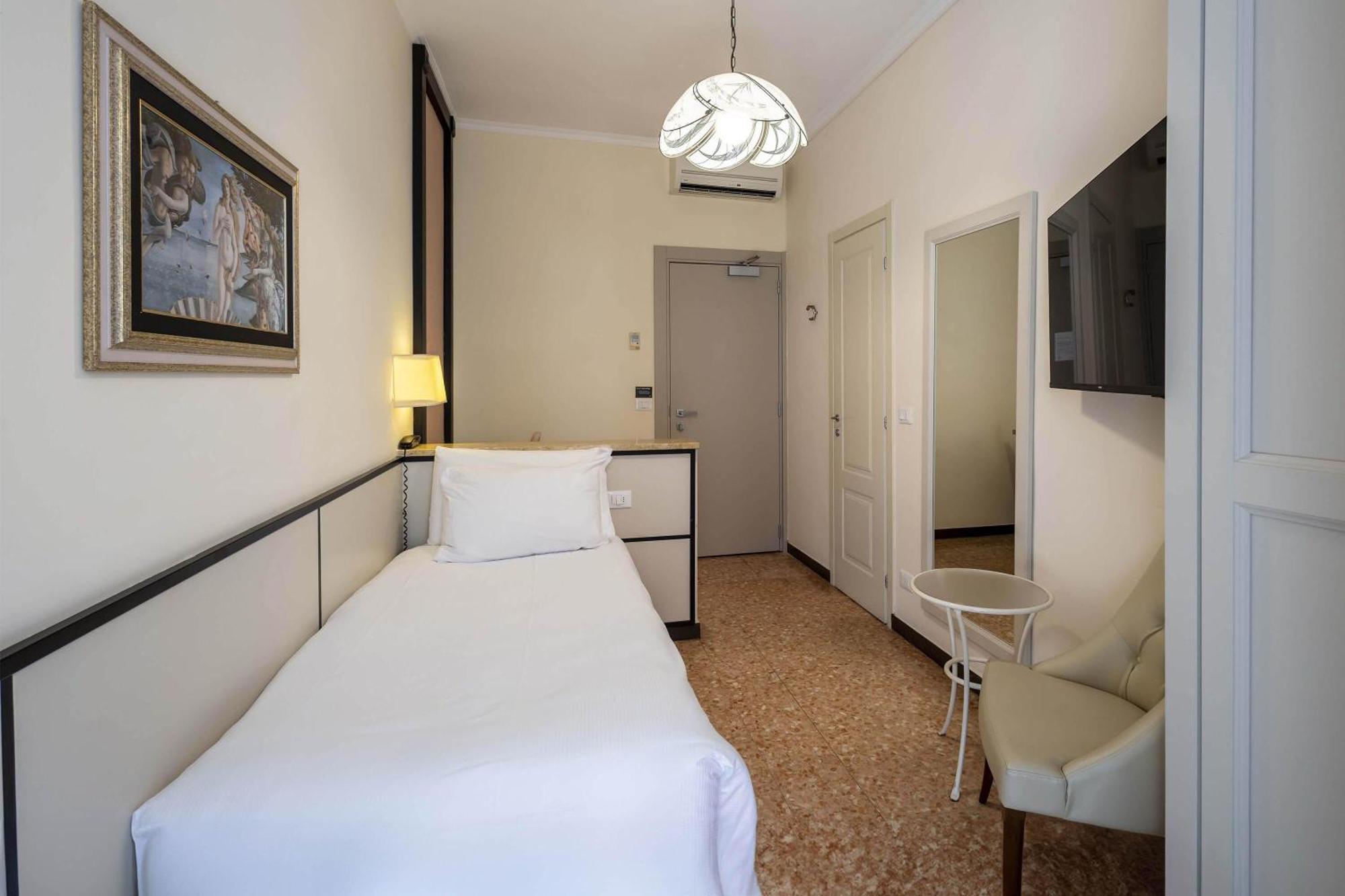 Single Room Balcony,1742590619:JPEG