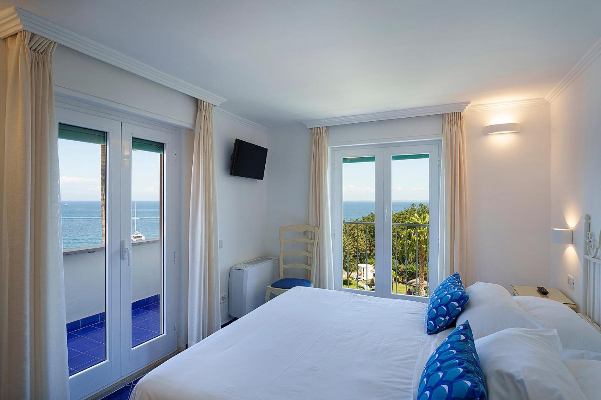 Junior Suite with Sea View,1742602135:JPEG