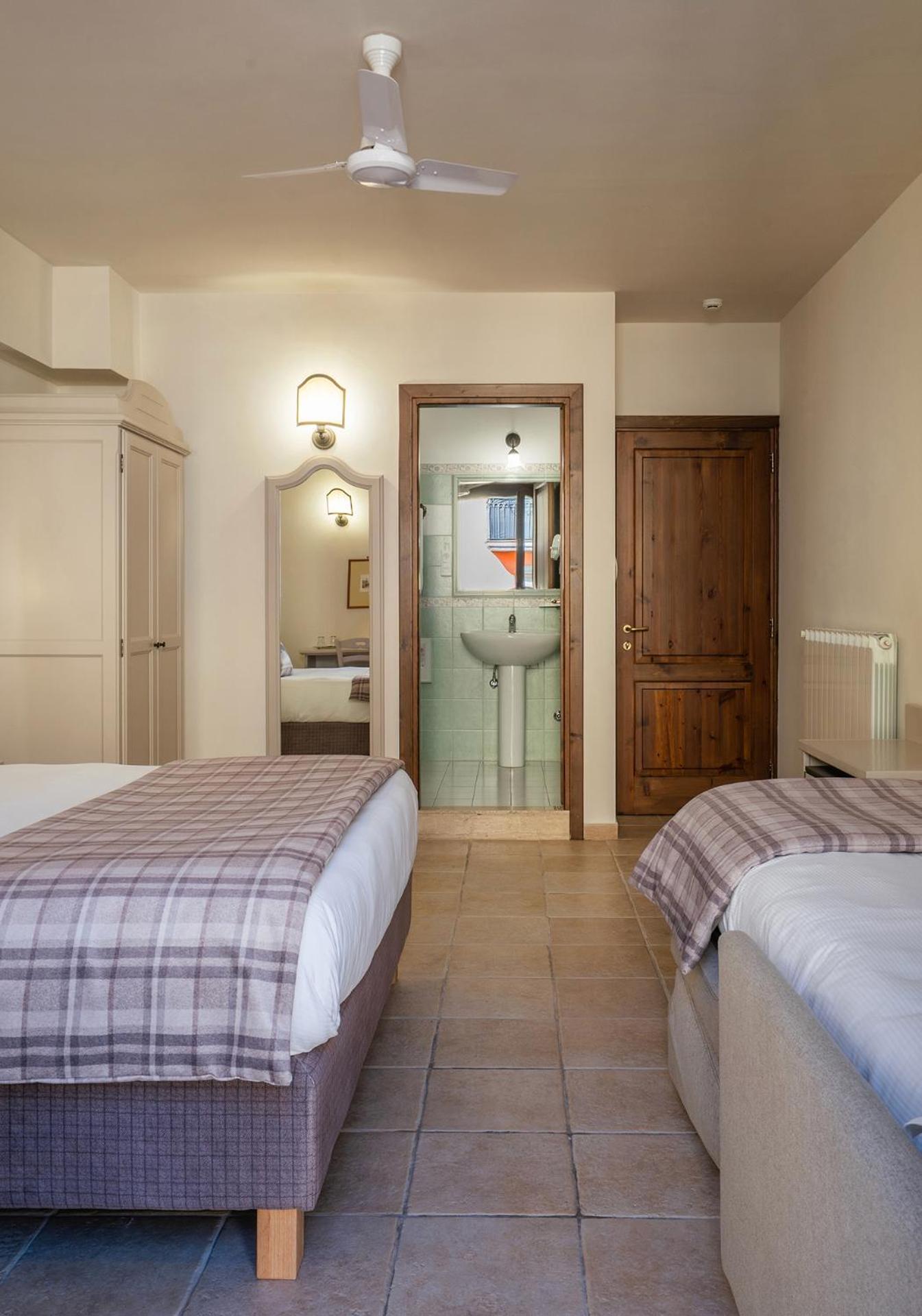 Comfort Triple Room,1742654605:JPEG