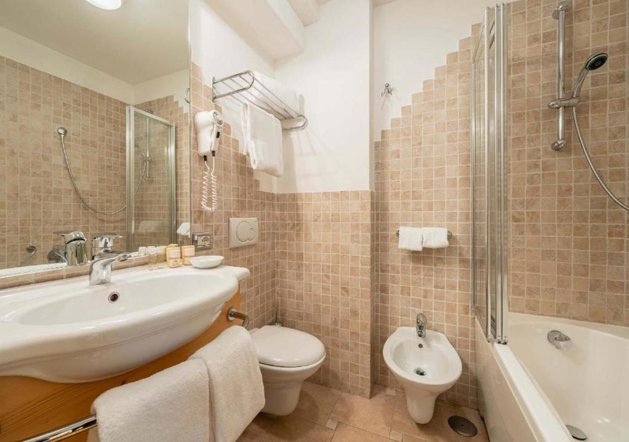 Deluxe Triple Room,1742658447:JPEG