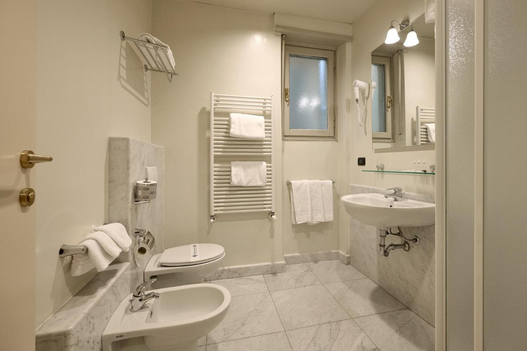 Triple Room,1742660998:JPEG