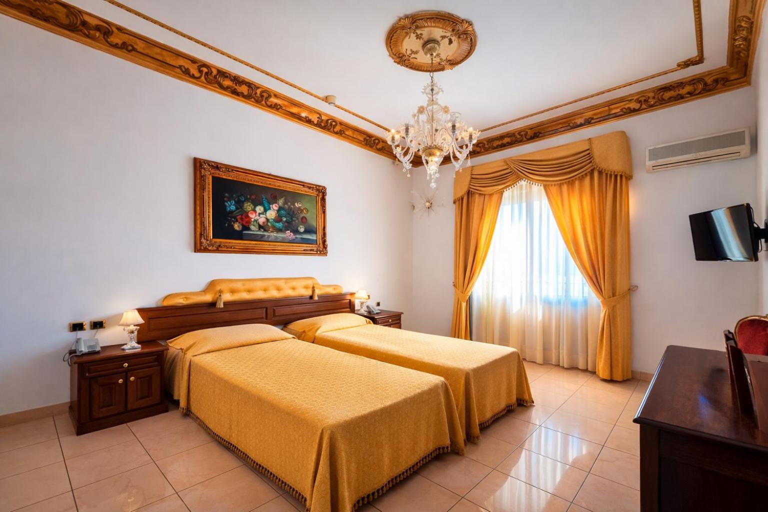 Twin Room,1742929286:JPEG