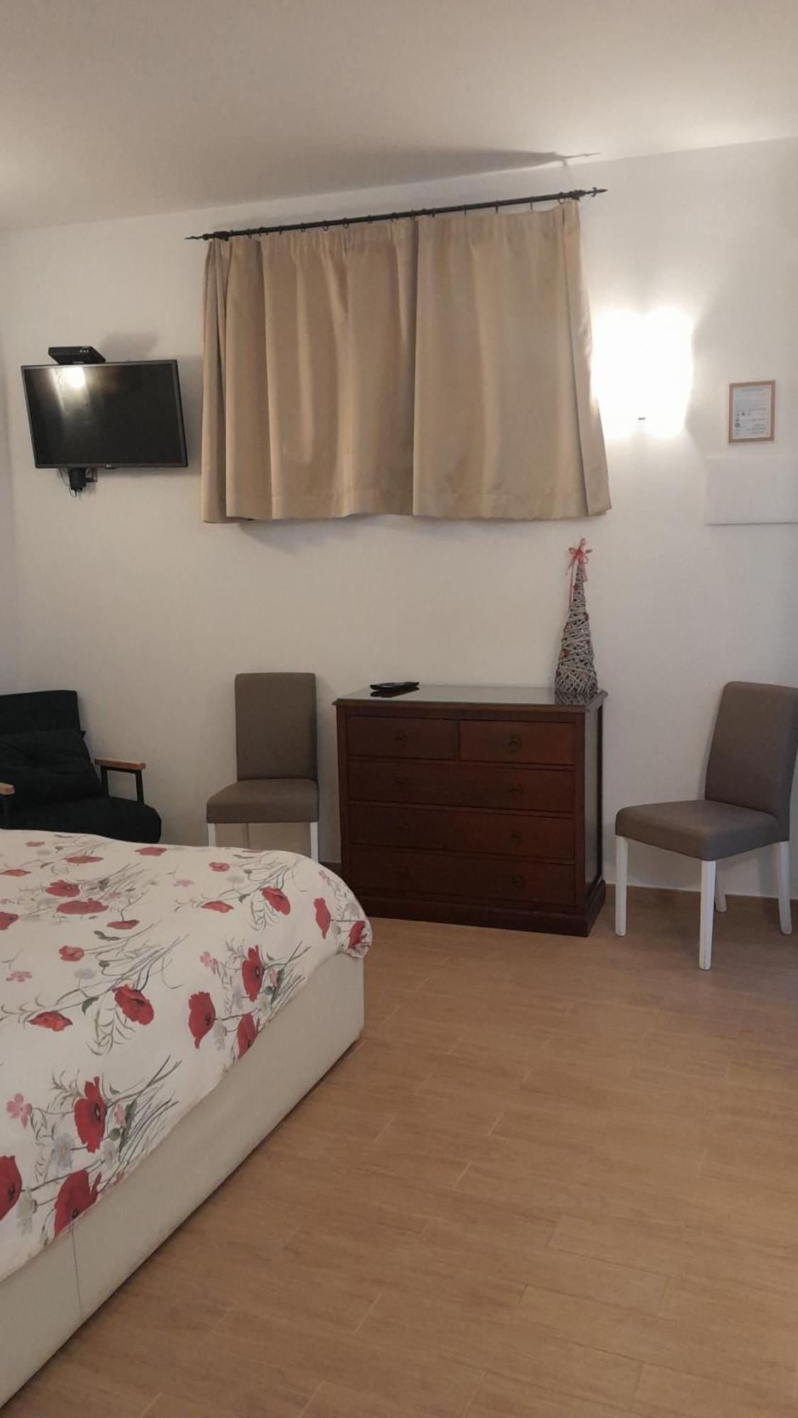 Large Double Room