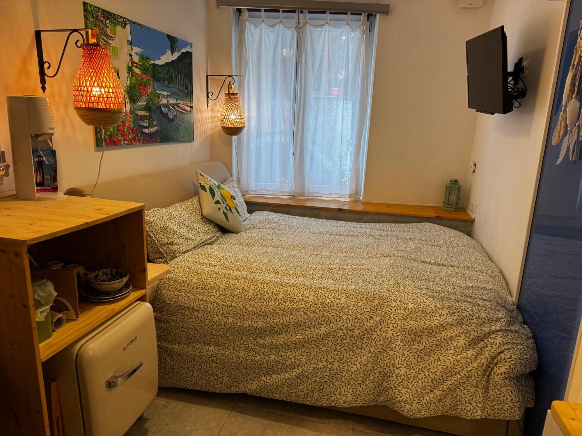 Standard Double Room Fan