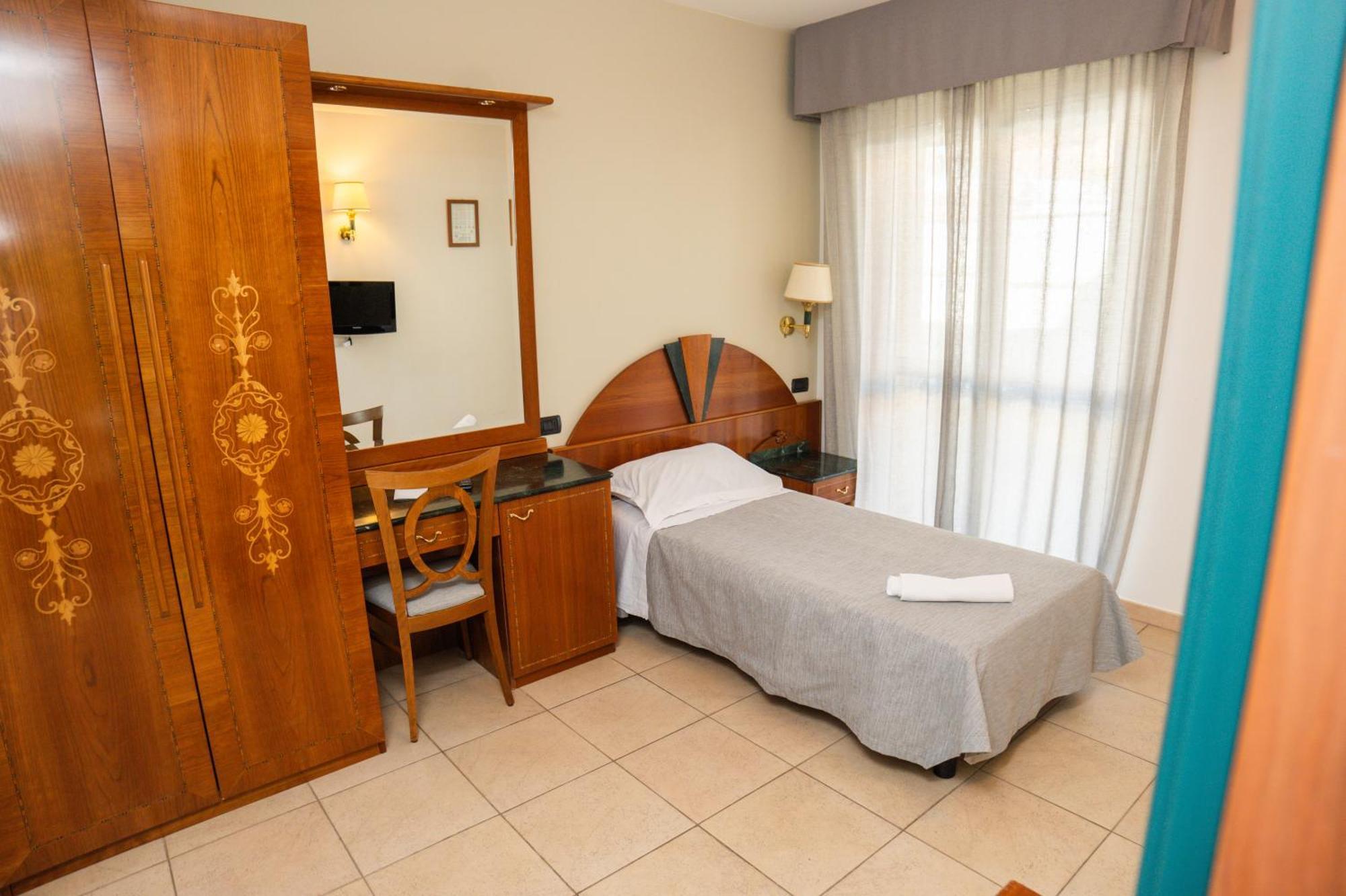 Economy Single Room with balcony dependance