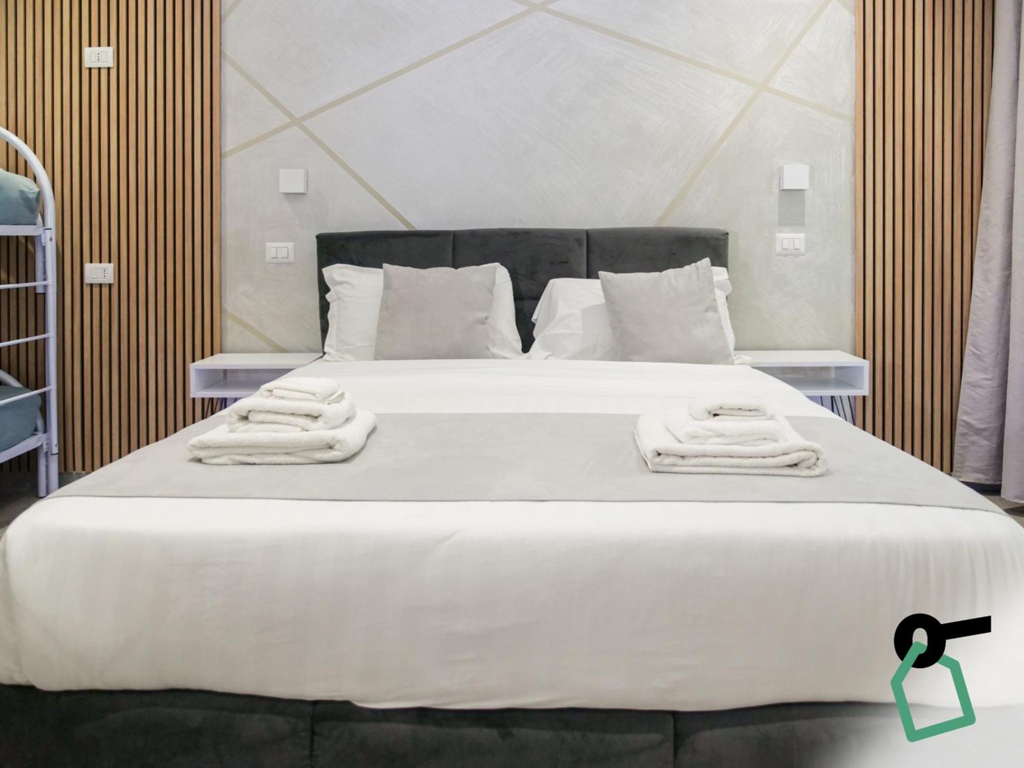 Deluxe Quadruple Room,1743081631:JPEG