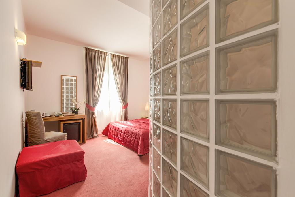 Junior Suite (3 Adults)