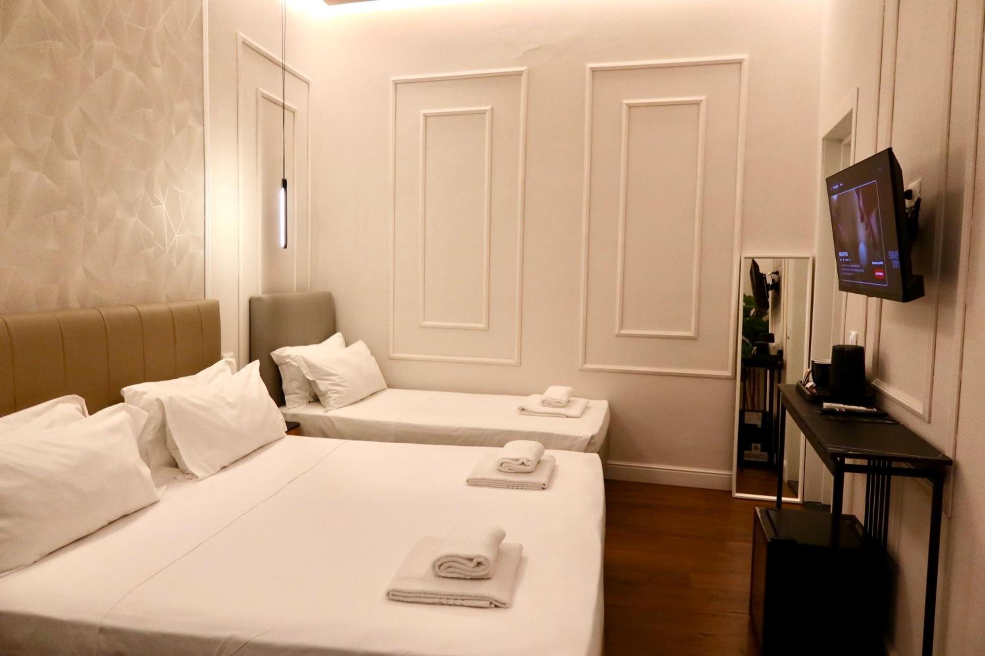 Comfort Triple Room