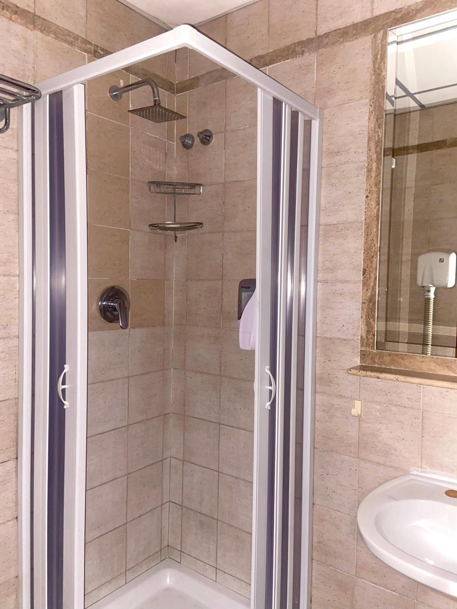 Pokój trzyosobowy z balkonem