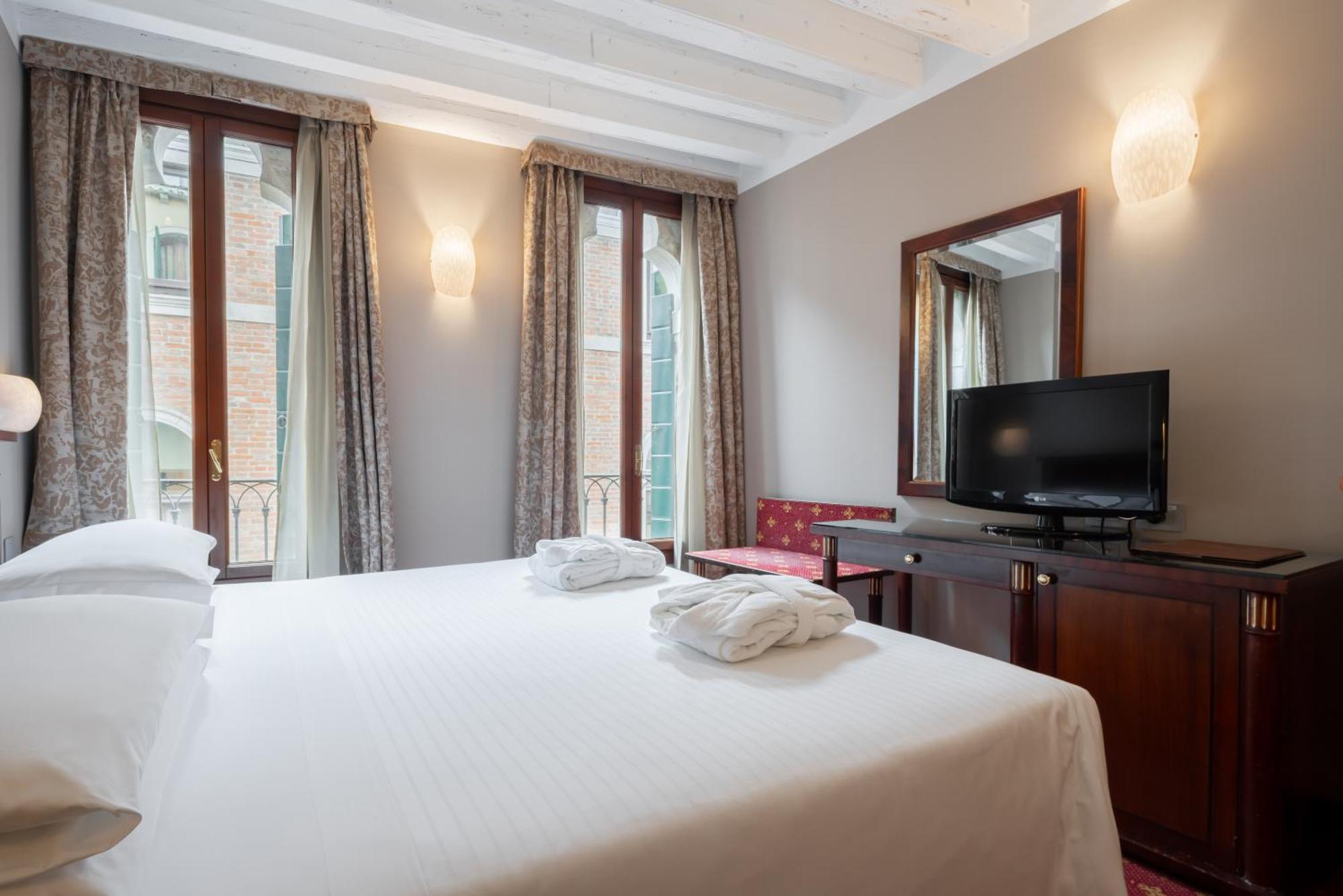 Double or Twin Room Annex
