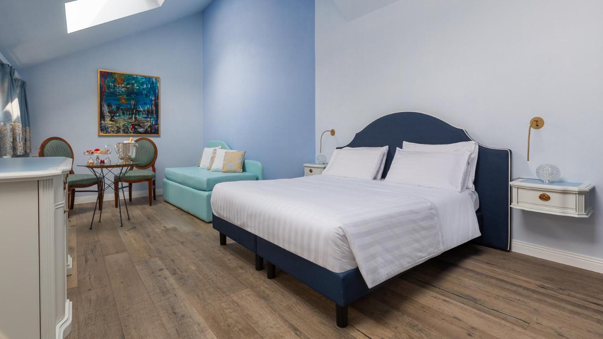 Comfort Room,1756416206:JPEG
