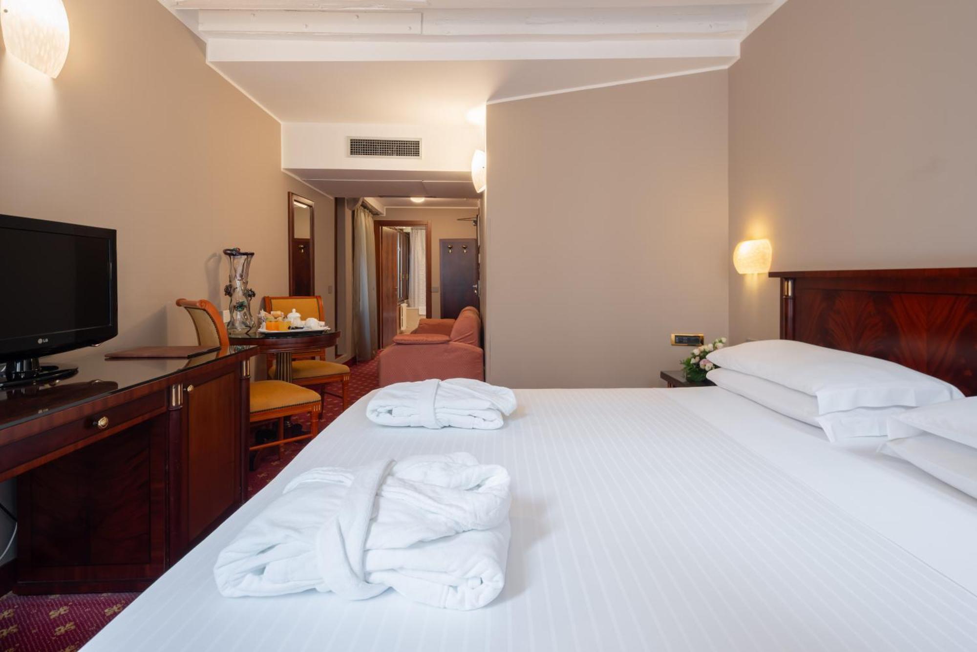 Double or Twin Room Annex