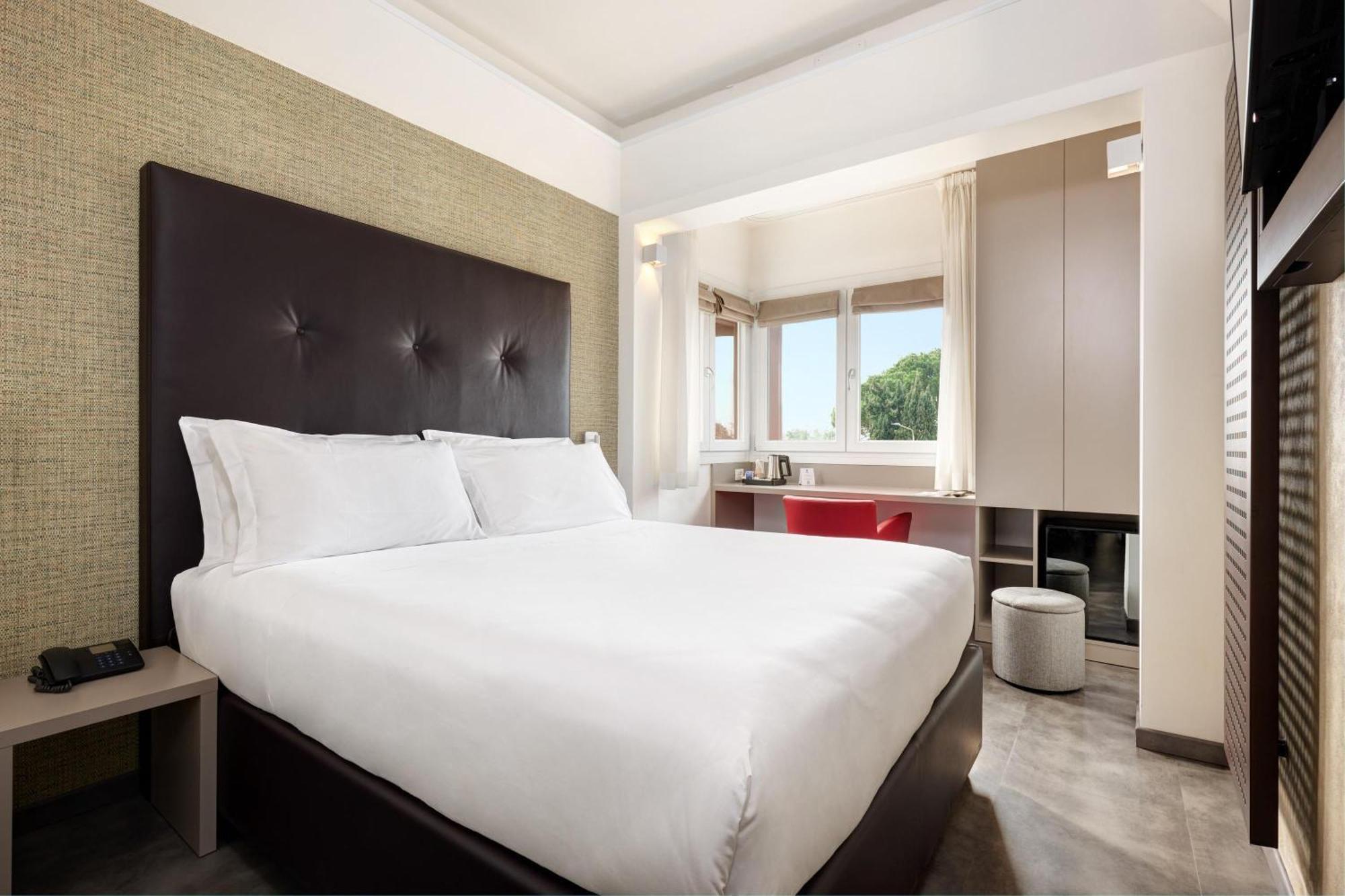 Queen Room