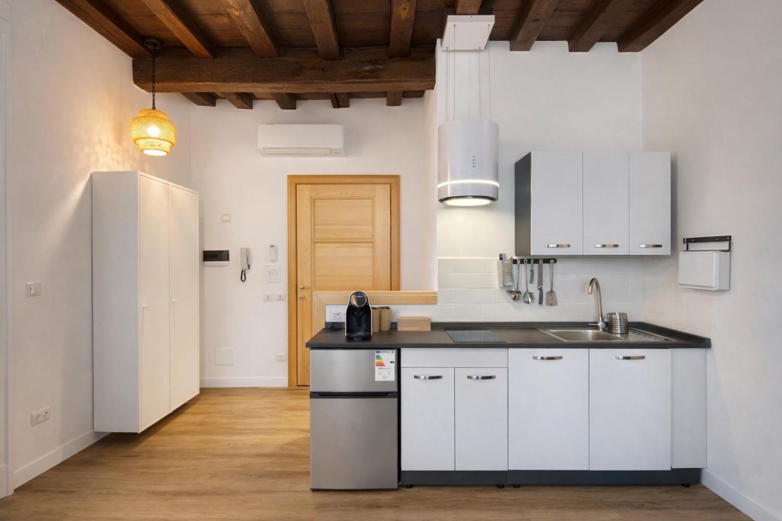 Studio Apartment One Double Bed