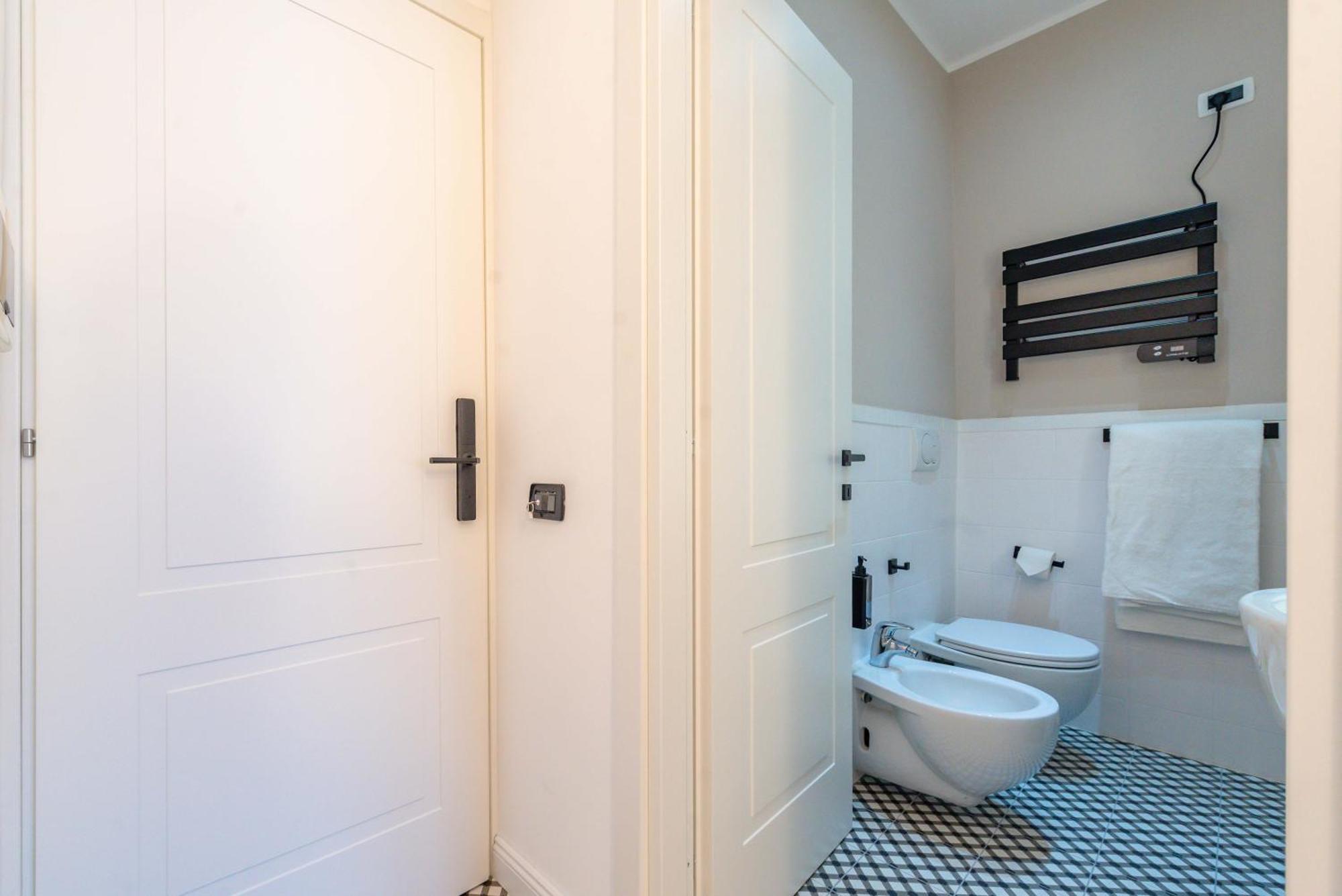 Double or Twin Room,1758569691:JPEG