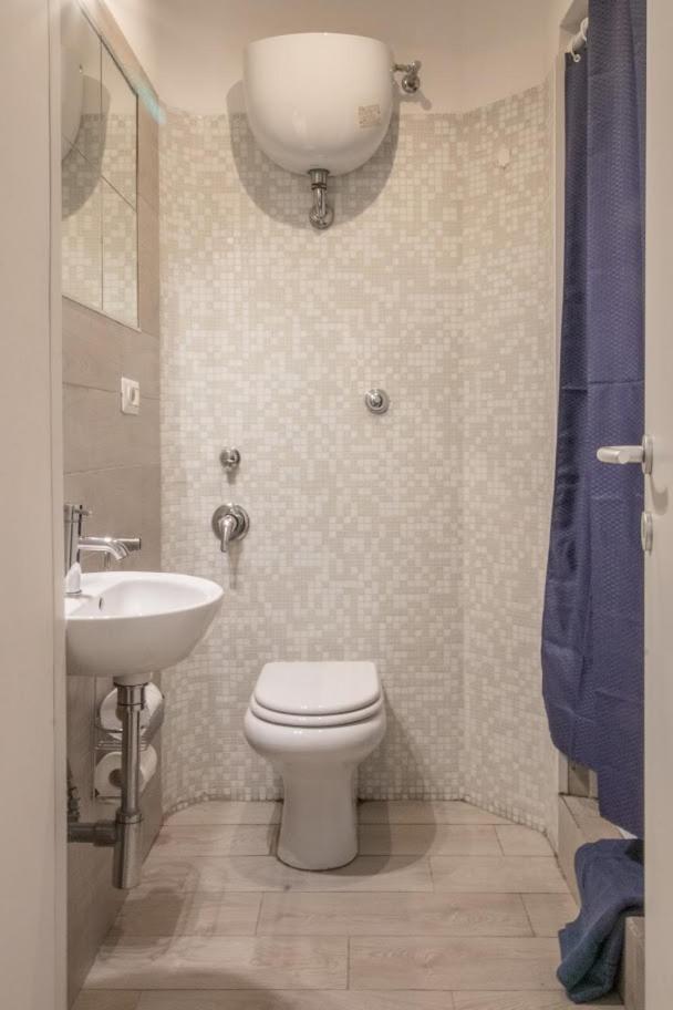 Triple Room,1758875105:JPEG