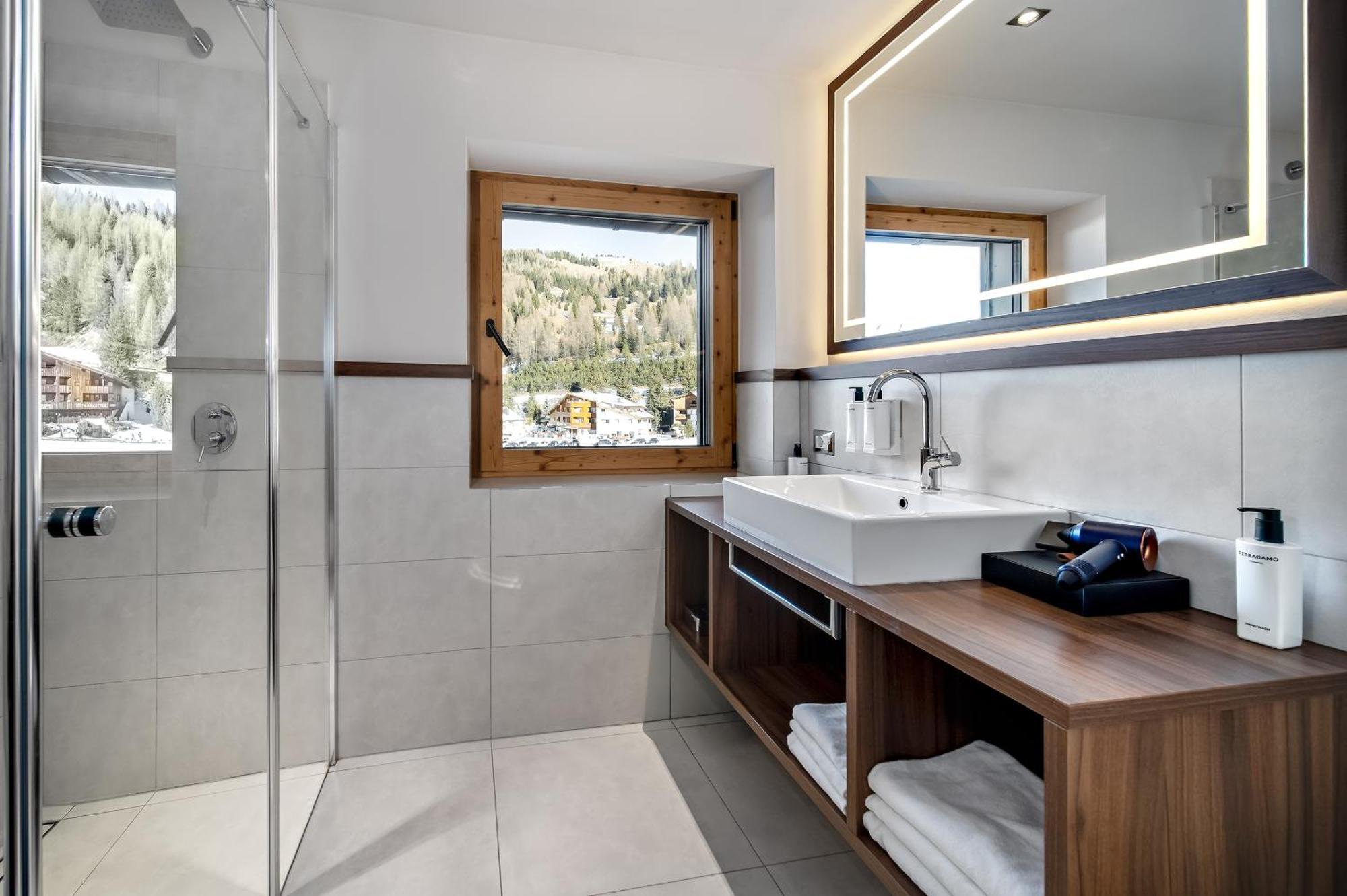 Double Room Mountain View