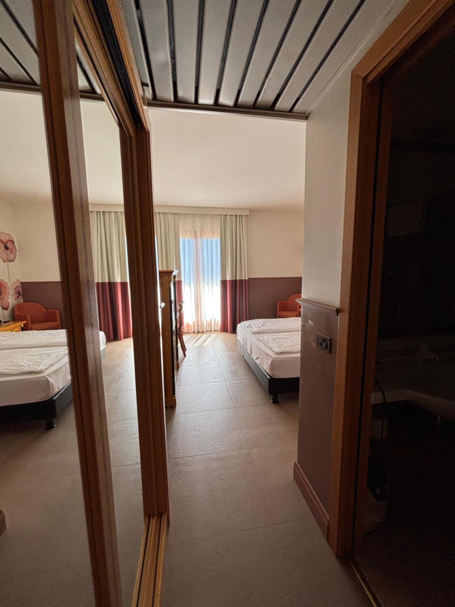 Superior Double Room Balcony Lake View