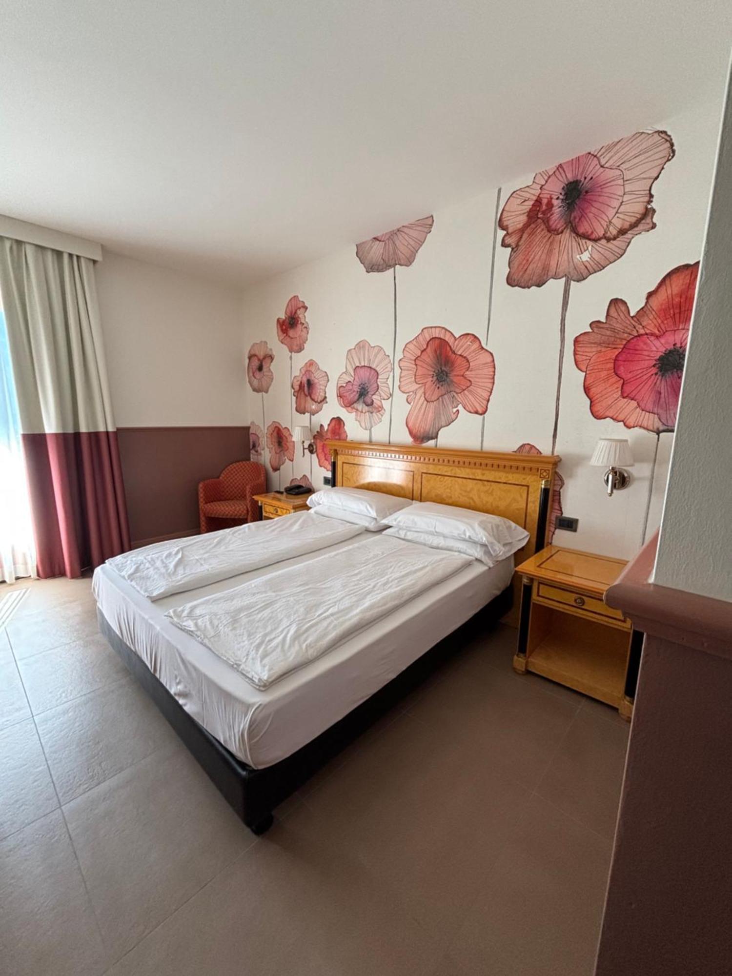Superior Double Room Balcony Lake View