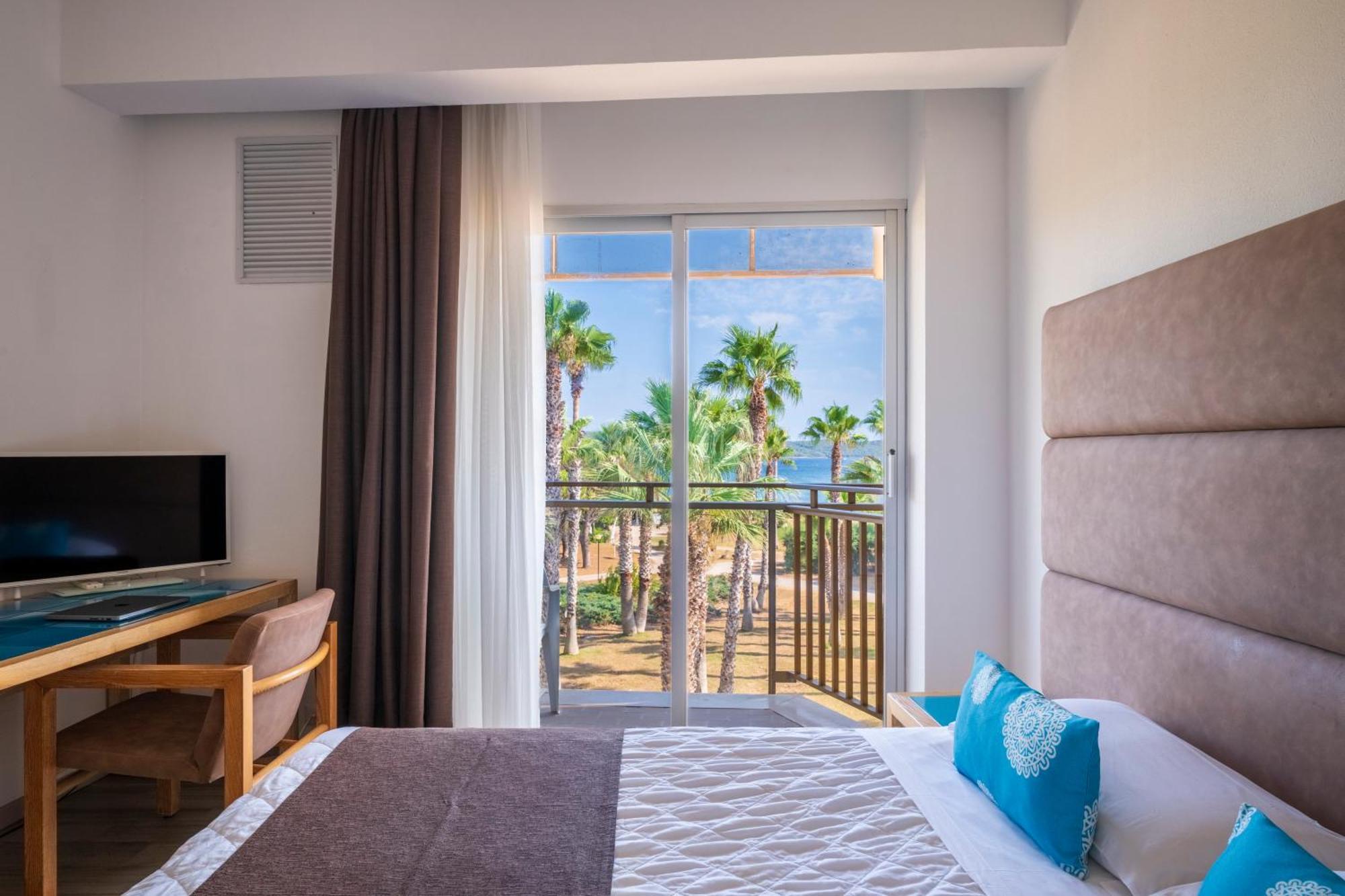 Double Room,1766012849:JPEG