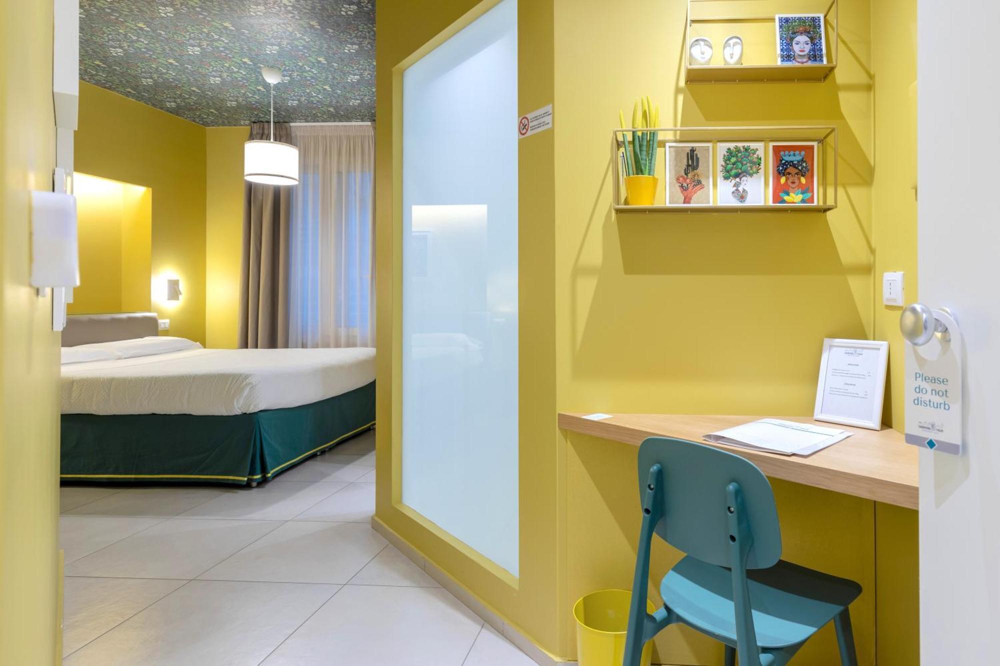 Double Room Private Bathroom