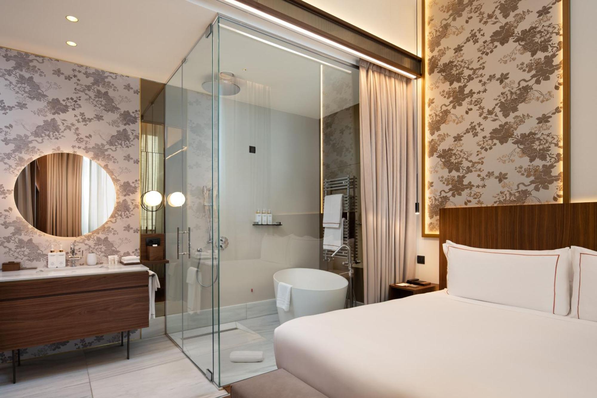 The Duomo View Suite Balcony Spa Access,1767149930:JPEG