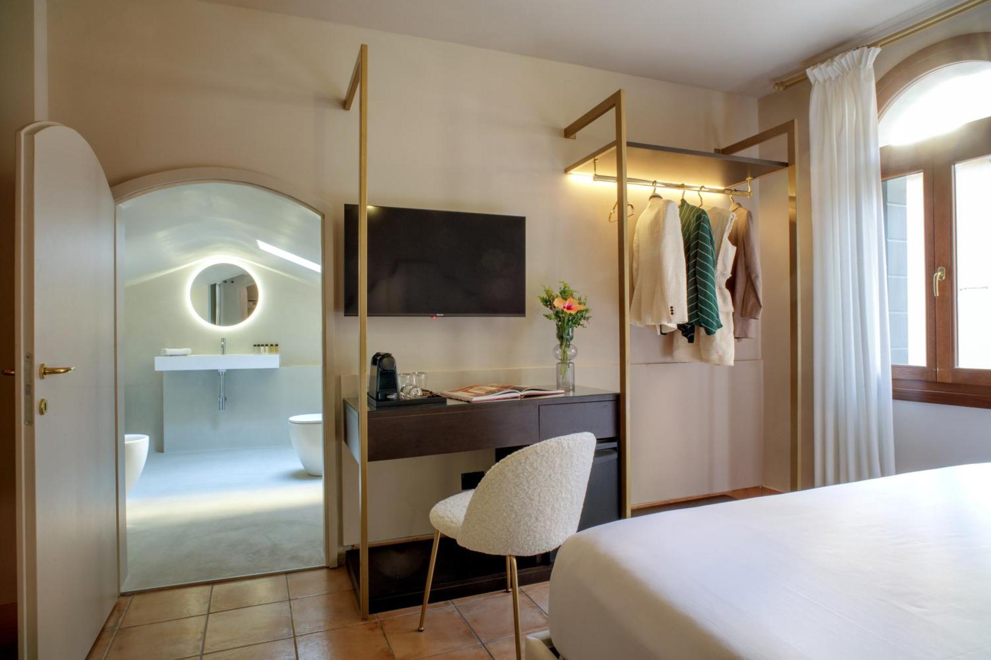 Deluxe Double Room Balcony