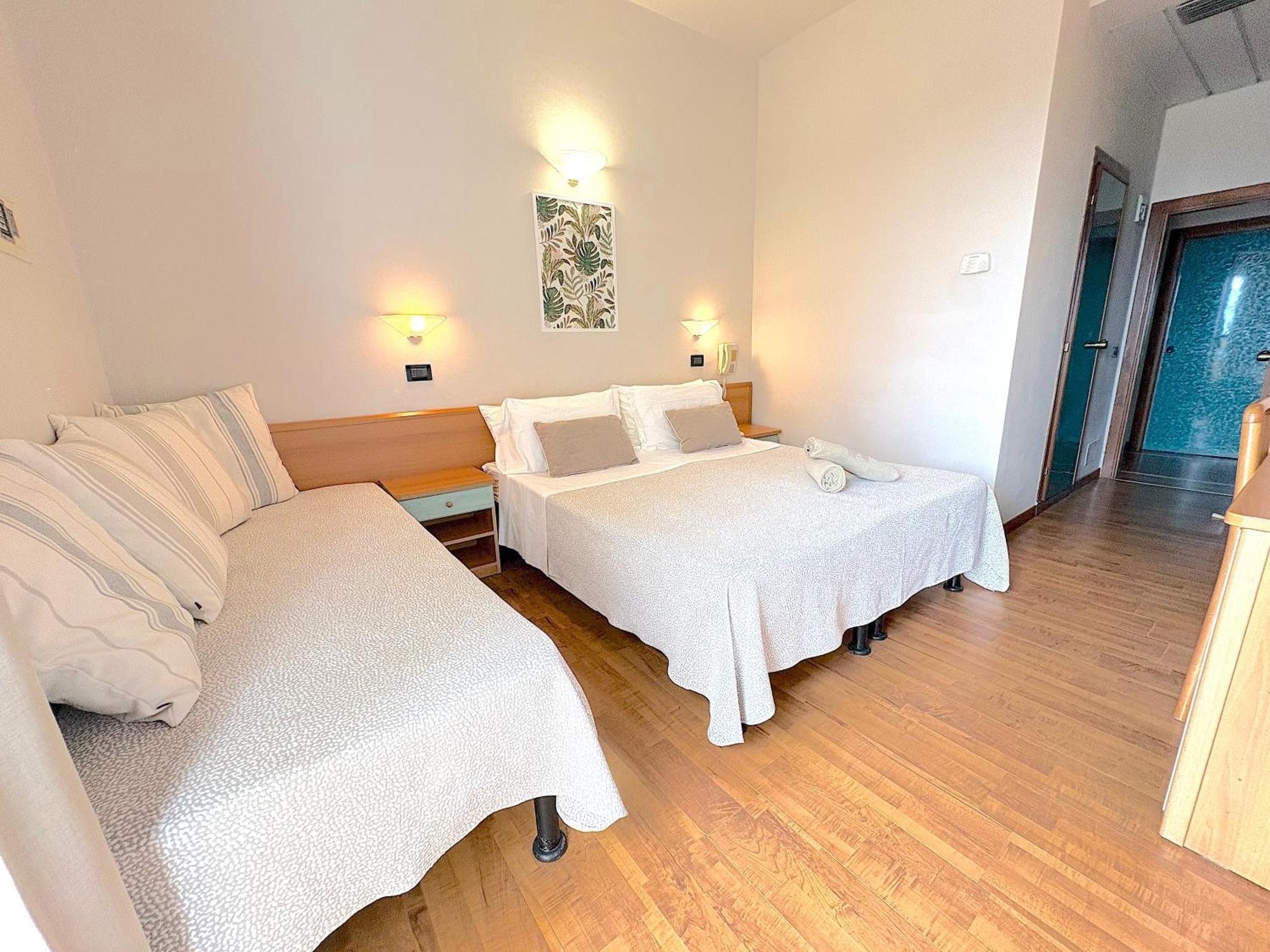 Tweepersoonskamer met 1 of 2 Bedden en Balkon