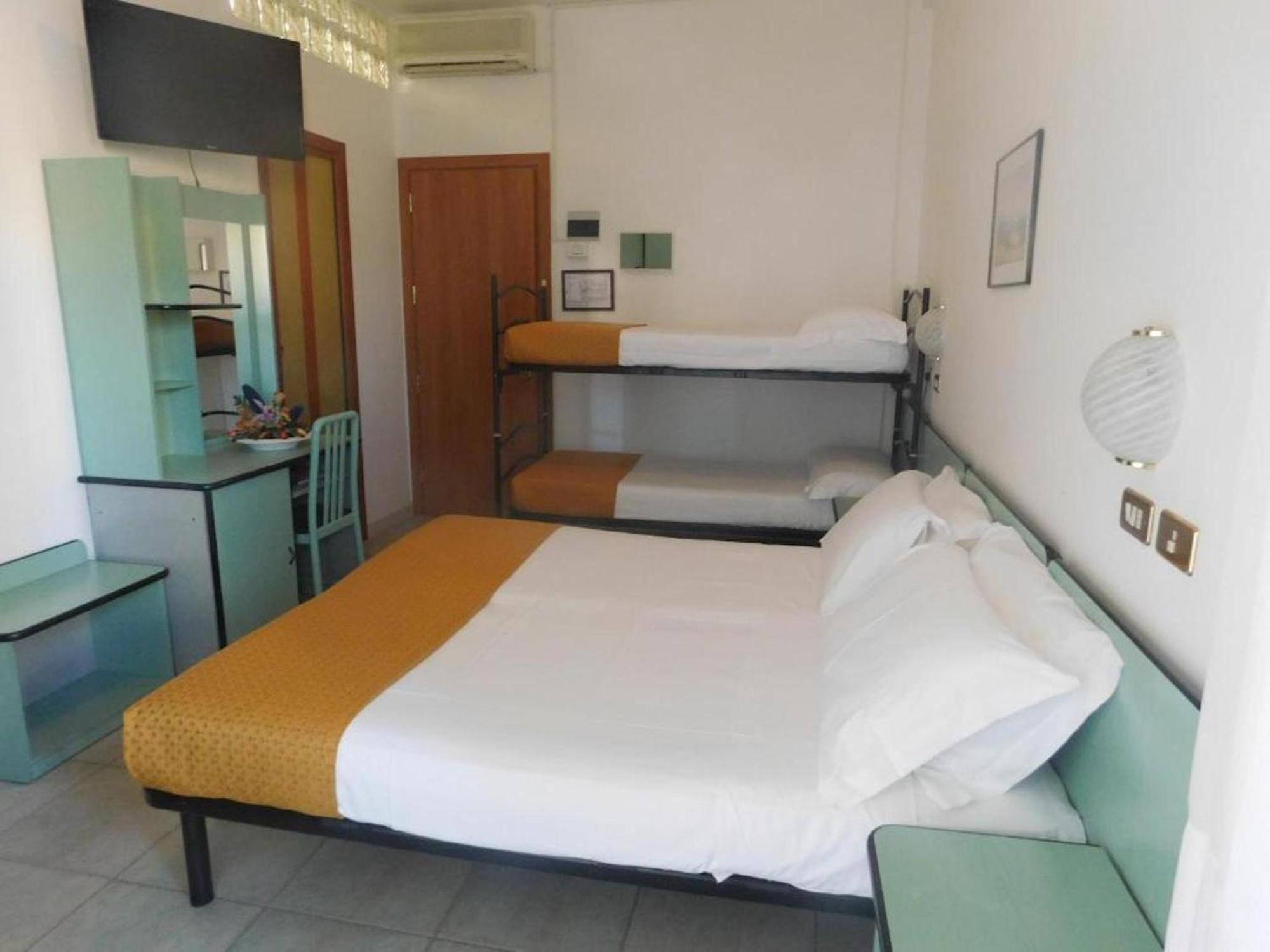 Habitación Cuádruple con balcón