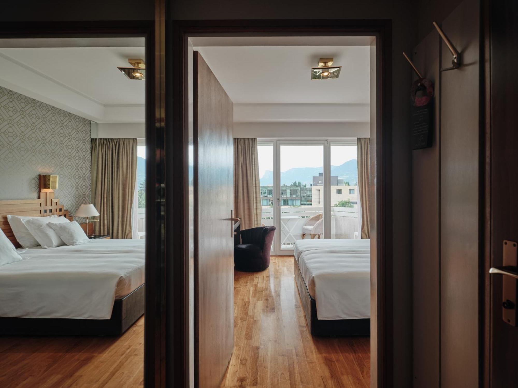 Klassieke Tweepersoonskamer met 1 Tweepersoonsbed of 2 Aparte Bedden en Balkon