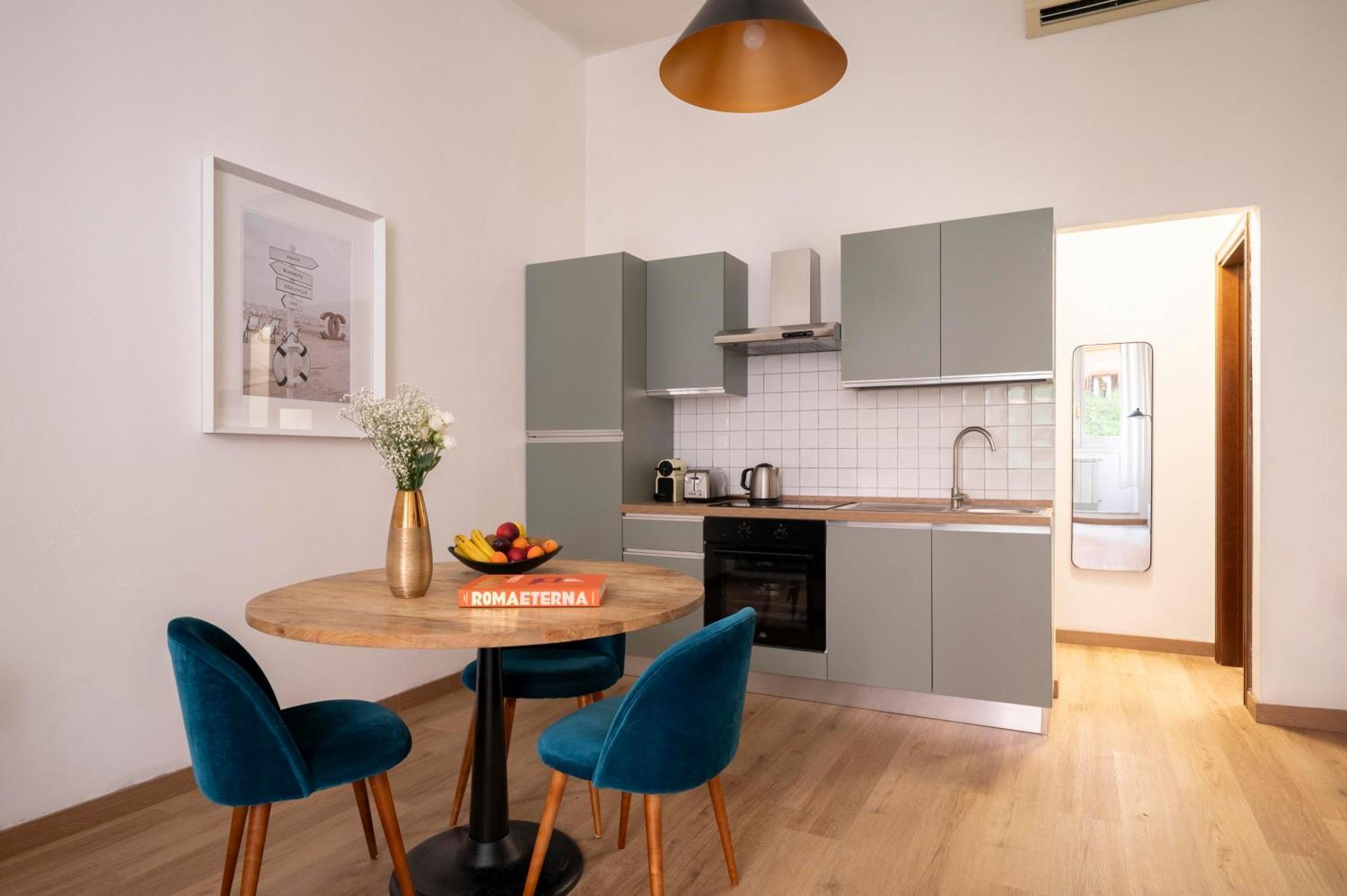 Studio Apartment