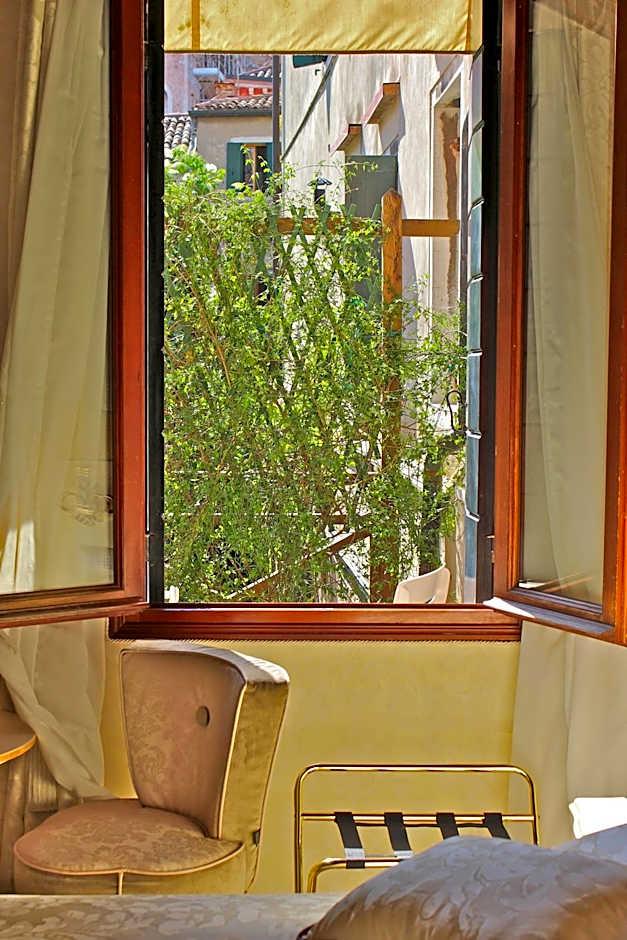 Deluxe Double Room Balcony