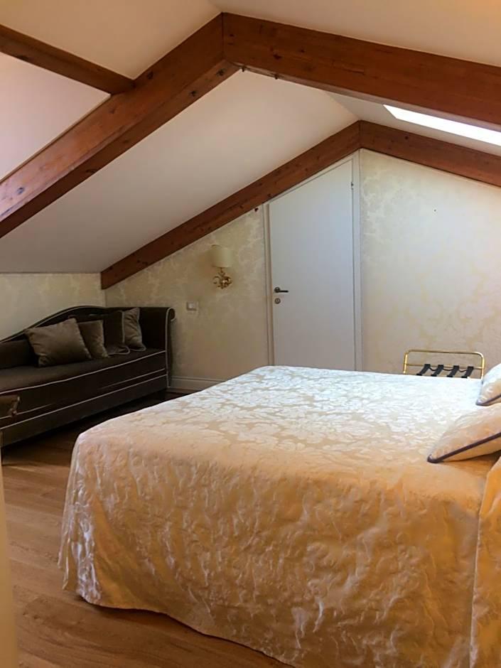 Luxury Triple Room