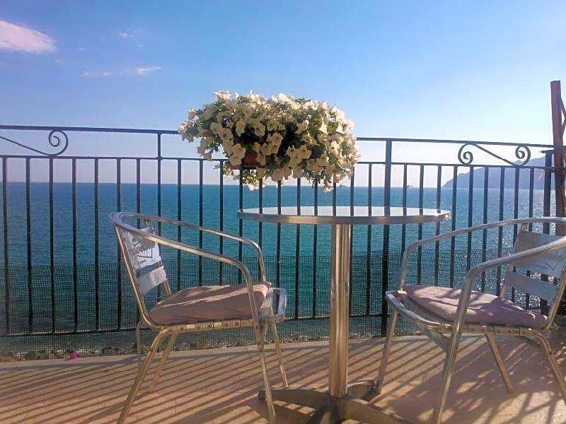 Quadruple Room Sea View